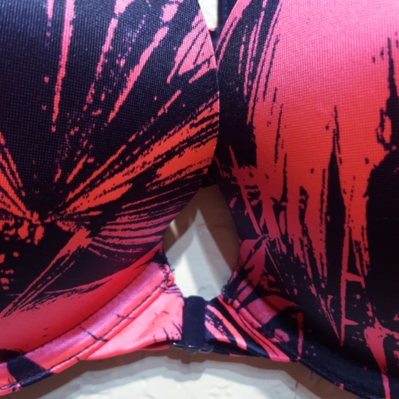 Victoria's secret front close sexy push up 34C - Picture 5 of 6